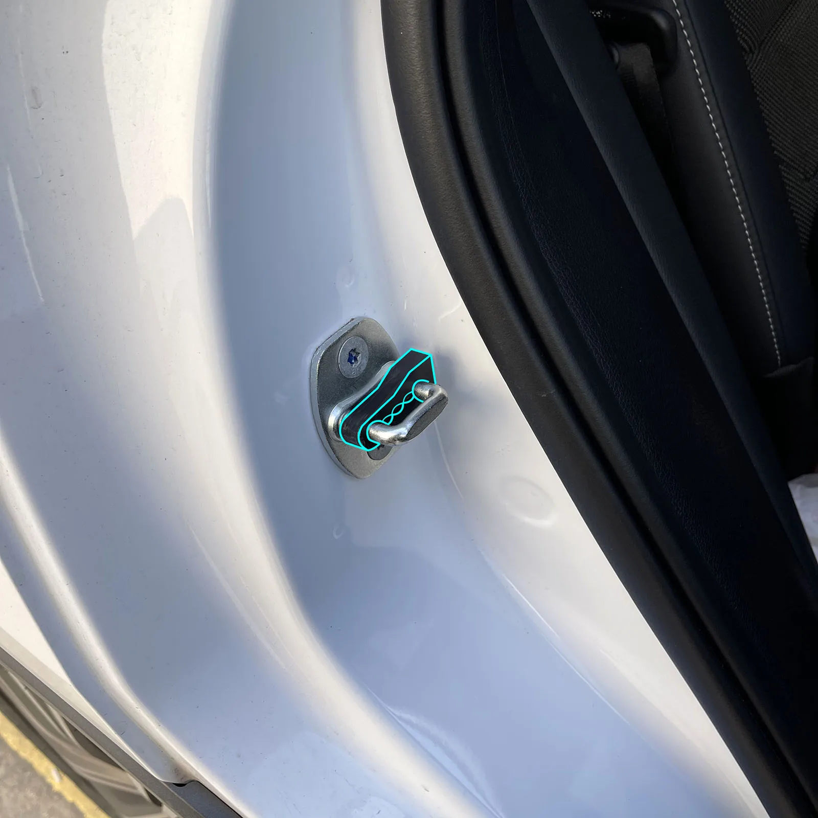 Шумоглушитель дверного замка автомобиля, Амортизирующий буфер для Hyundai Creta 2016-2023, Дребезжащие скрипы, Тихий Шум, Глухое Звукоизоляционное уплотнение.  Изображение 4